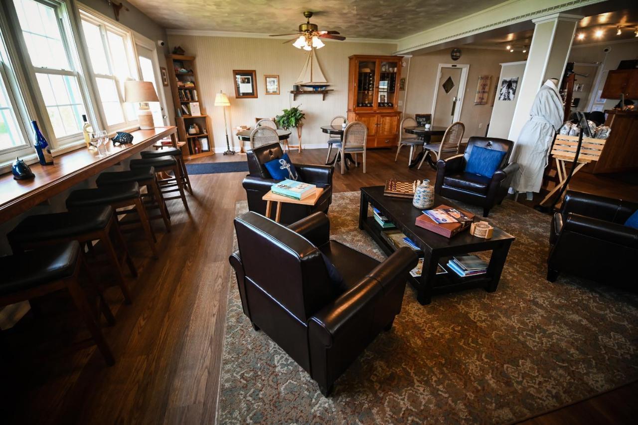 The Lakehouse Inn Geneva Ngoại thất bức ảnh