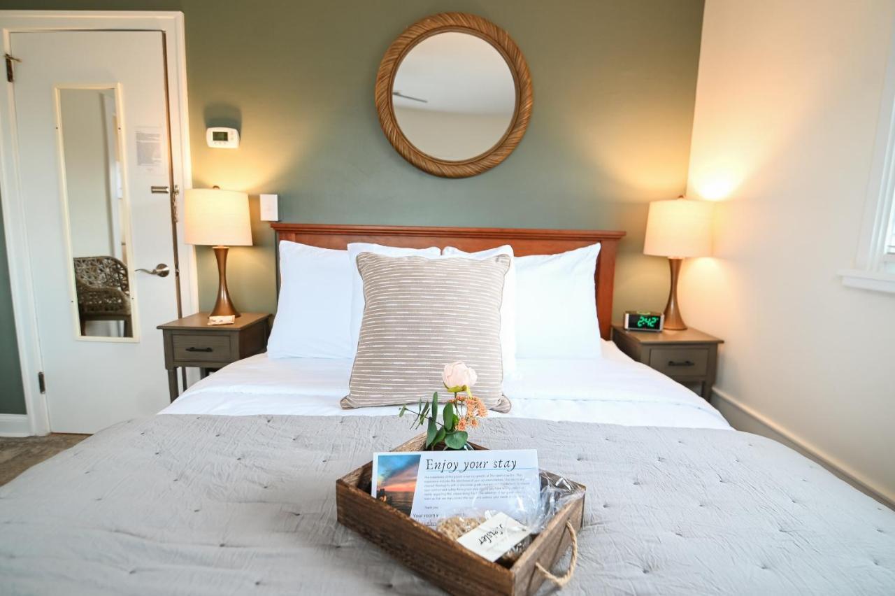 The Lakehouse Inn Geneva Ngoại thất bức ảnh